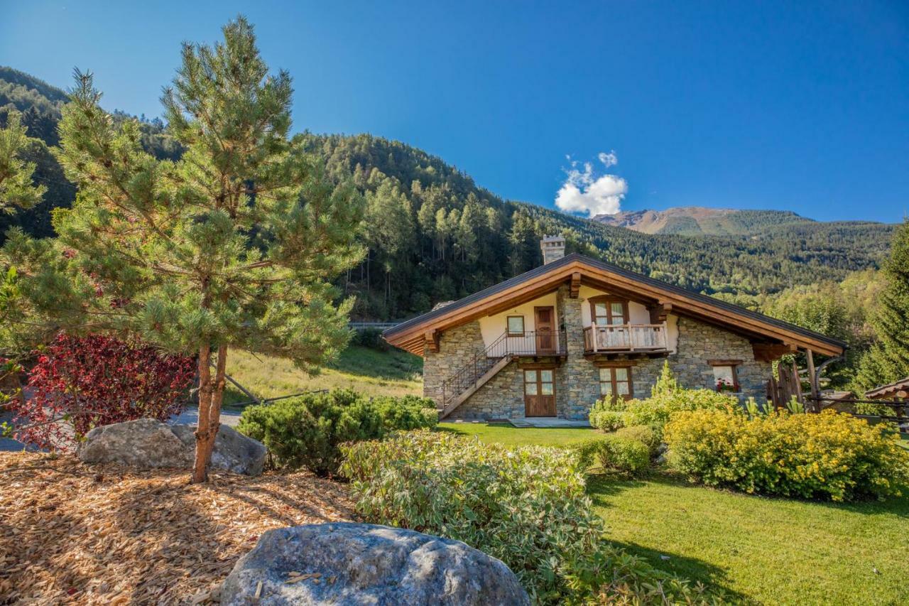 Casa Vacanze Petit Haury - Alloggi Ad Uso Turistico Vda Arvier N 0039 E N 0040 - المظهر الخارجي الصورة